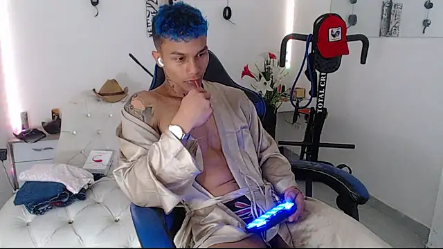 Snapshot of Leonard_Price chatting on March 2025 07:20:02 AM Leonard Price online show from March 2025 07:20:02 AM