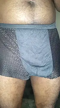 Snapshot of SuranSexy33 chatting on January 2025 03:33:01 AM SuranSexy33 online show from January 2025 03:33:01 AM