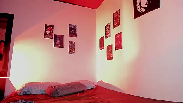 violetsalvatore online show from December 2024 04:53:01 AM