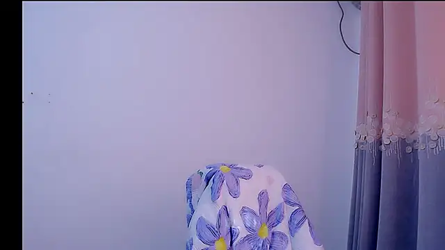 Little-sweet online show from November 2025 01:28:01 AM