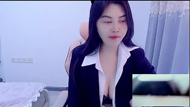 Little-sweet online show from December 2025 01:02:02 AM