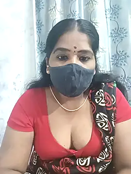 Snapshot of MaaliiiPonuTamil chatting on January 2025 03:03:01 PM MaaliiiPonuTamil online show from January 2025 03:03:01 PM