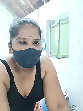 Snapshot of MaaliiiPonuTamil chatting on January 2025 06:52:01 AM MaaliiiPonuTamil online show from January 2025 06:52:01 AM