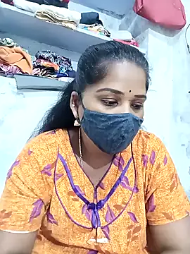 Snapshot of MaaliiiPonuTamil chatting on February 2025 01:21:02 PM MaaliiiPonuTamil online show from February 2025 01:21:02 PM