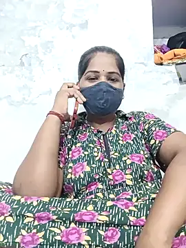 Snapshot of MaaliiiPonuTamil chatting on February 2025 03:29:02 AM MaaliiiPonuTamil online show from February 2025 03:29:02 AM