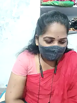 Snapshot of MaaliiiPonuTamil chatting on February 2025 10:05:01 AM MaaliiiPonuTamil online show from February 2025 10:05:01 AM