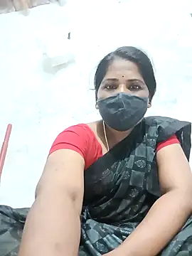 Snapshot of MaaliiiPonuTamil chatting on February 2025 11:13:02 AM MaaliiiPonuTamil online show from February 2025 11:13:02 AM