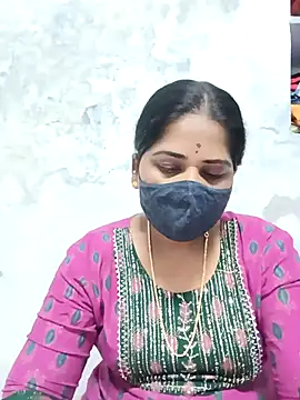 Snapshot of MaaliiiPonuTamil chatting on February 2025 05:25:02 PM MaaliiiPonuTamil online show from February 2025 05:25:02 PM