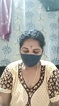 Snapshot of MaaliiiPonuTamil chatting on February 2025 11:37:01 PM MaaliiiPonuTamil online show from February 2025 11:37:01 PM