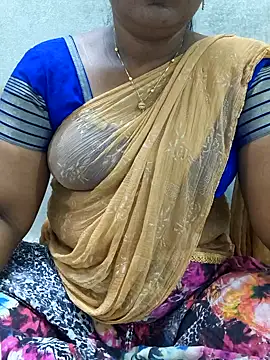 Snapshot of MaaliiiPonuTamil chatting on June 2026 01:32:01 AM MaaliiiPonuTamil online show from June 2026 01:32:01 AM
