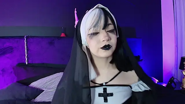 Snapshot of Aylen_darkmoor chatting on November 2025 07:54:01 PM Aylen darkmoor online show from November 2025 07:54:01 PM