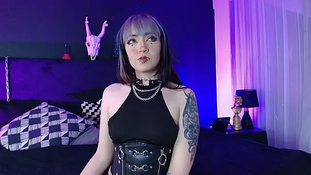 Snapshot of Aylen_darkmoor chatting on November 2025 07:56:01 PM Aylen darkmoor online show from November 2025 07:56:01 PM