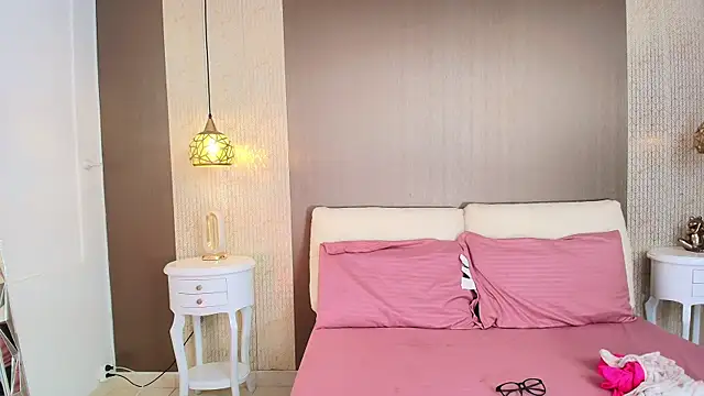 DannaDooll99 online show from November 2025 12:38:02 PM