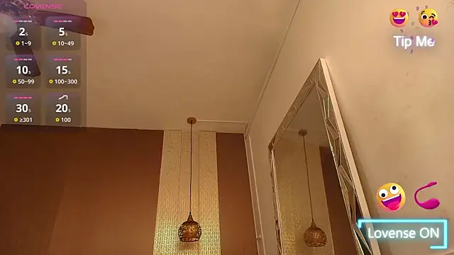 Snapshot of DannaDooll99 chatting on December 2025 11:40:02 AM DannaDooll99 online show from December 2025 11:40:02 AM