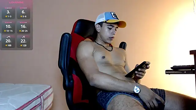 karlgiles  online show from January 2025 06:45:02 PM