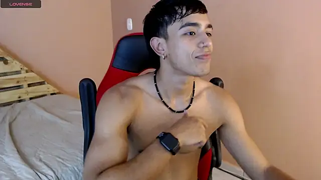 karlgiles  online show from February 2025 06:02:02 PM