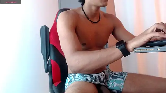 karlgiles  online show from March 2025 09:15:01 PM