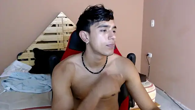 karlgiles  online show from March 2025 08:37:02 PM