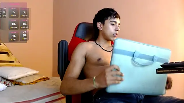 karlgiles  online show from March 2025 06:39:02 PM