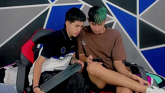 migueyalejo teens online show from January 2025 03:47:01 AM