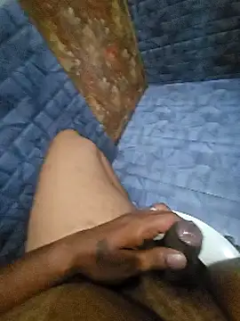 Snapshot of Mallu_ajanraj143 chatting on January 2025 06:21:01 PM Mallu ajanraj143 online show from January 2025 06:21:01 PM