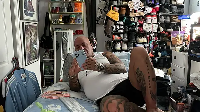 joeytatts66 online show from January 2026 02:39:02 AM