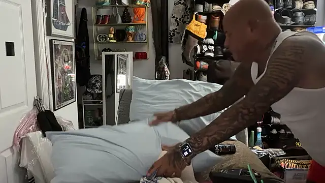 joeytatts66 online show from February 2026 03:18:01 AM