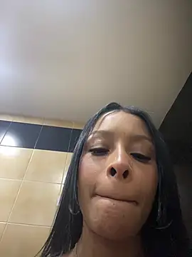 Snapshot of natali_henao chatting on March 2025 11:27:02 PM natali henao online show from March 2025 11:27:02 PM