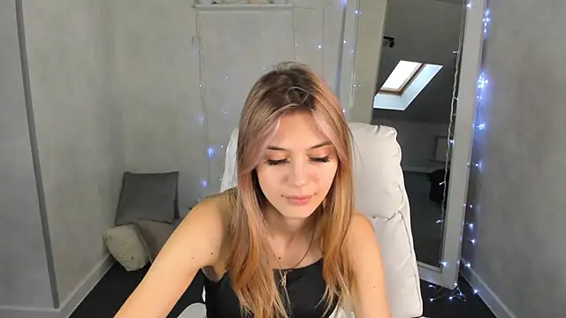 Cherry Price online show from January 2025 05:30:01 AM