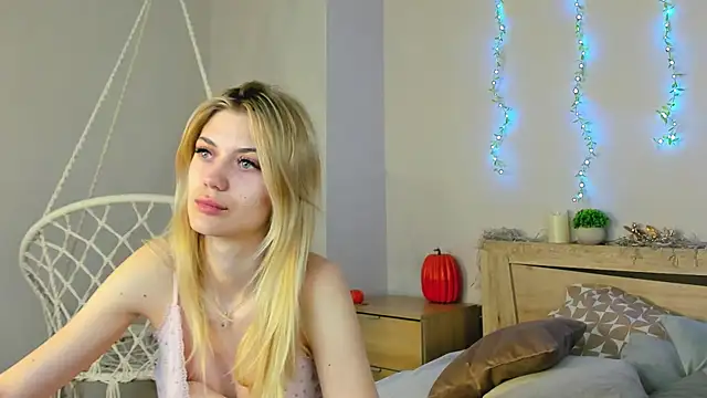 Cherry Price online show from May 2026 11:11:01 PM