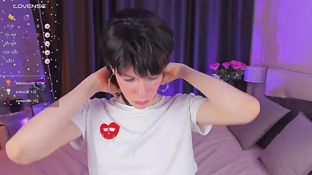 Snapshot of Kolette_Gray chatting on March 2025 02:32:01 PM Kolette Gray online show from March 2025 02:32:01 PM