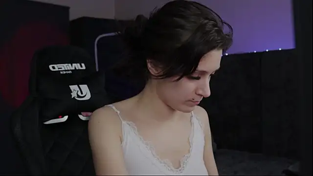 Kathleen Meow online show from December 2024 09:23:01 AM