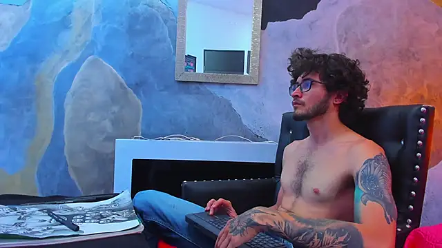 Loggan donnelly online show from December 2024 08:53:01 PM