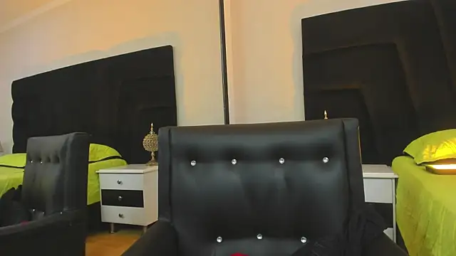 Loggan donnelly online show from January 2025 01:45:02 AM