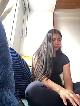 LorenaAmerica online show from December 2024 06:08:01 PM