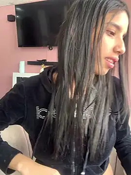 Praga Pink online show from April 2026 01:35:02 PM