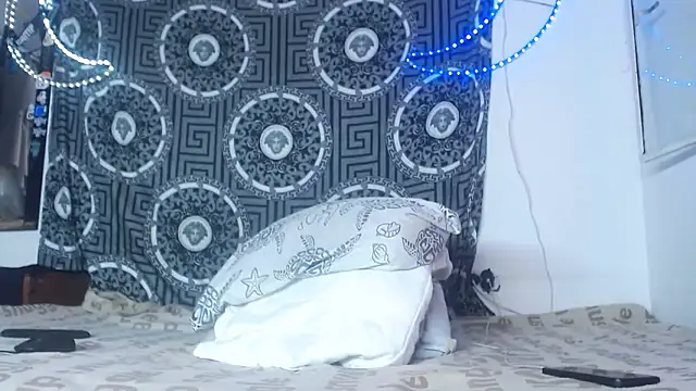 Snapshot of Adam_hard_ chatting on November 2025 04:51:02 PM Adam hard online show from November 2025 04:51:02 PM