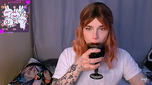 Snapshot of Alice_Hells chatting on January 2025 05:19:01 AM Alice Hells online show from January 2025 05:19:01 AM
