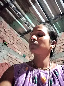 Hotty-dola online show from September 2025 06:19:02 PM