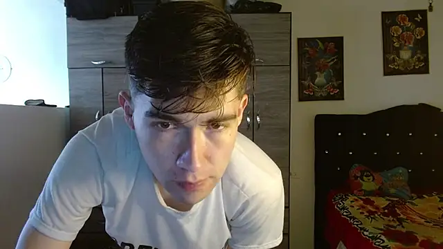 samael1107 online show from December 2025 06:58:01 PM