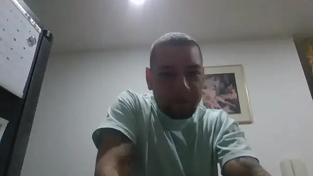 Snapshot of MrSoulMommy chatting on January 2025 09:40:01 AM MrSoulMommy online show from January 2025 09:40:01 AM