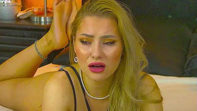 MisshaNight online show from June 2026 04:14:02 AM