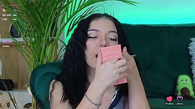 AveryWillow online show from October 2025 03:07:01 AM