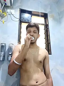 skinnyyyyyyyyy online show from October 2025 04:32:02 AM