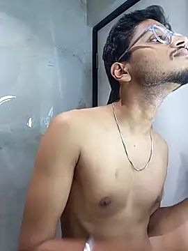 skinnyyyyyyyyy online show from December 2025 05:01:02 AM