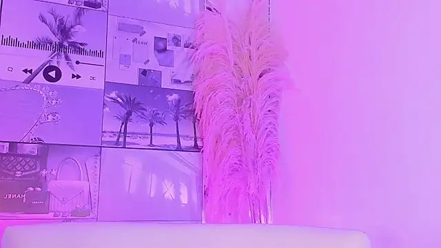 MiaCavallii  online show from November 2025 04:04:01 AM