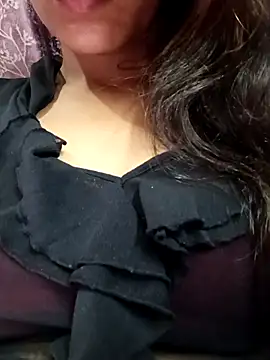 Snapshot of Sanjana-Mehar chatting on November 2025 05:15:01 PM Sanjana-Mehar online show from November 2025 05:15:01 PM