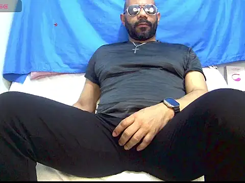 bruce bigg online show from April 2026 02:20:01 AM