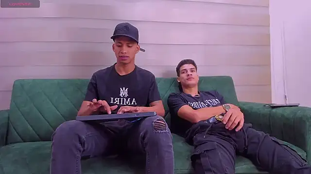 Snapshot of hard_guysbb chatting on September 2025 02:02:01 AM hard guysbb online show from September 2025 02:02:01 AM