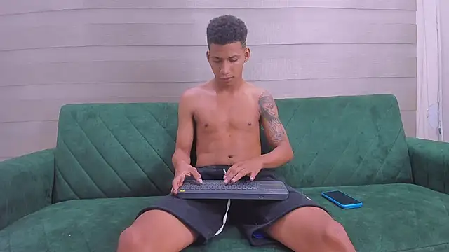 Snapshot of hard_guysbb chatting on September 2025 06:40:01 AM hard guysbb online show from September 2025 06:40:01 AM